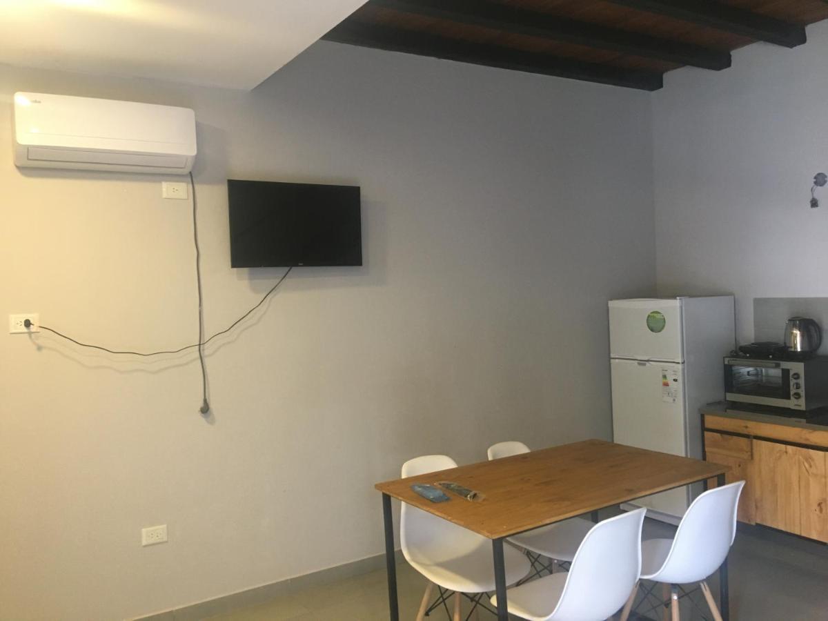 Los Lirios Apart & Suite Puerto Iguazú Dış mekan fotoğraf