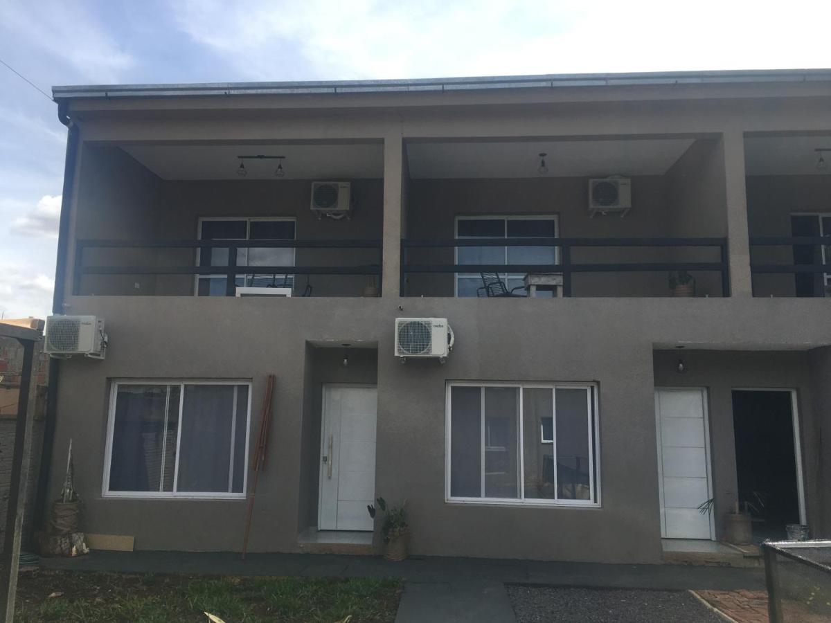 Los Lirios Apart & Suite Puerto Iguazú Dış mekan fotoğraf